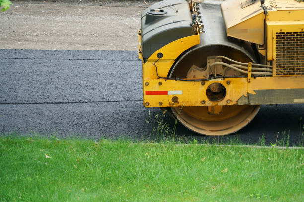 Best Local Driveway Pavers  in Lakemoor, IL